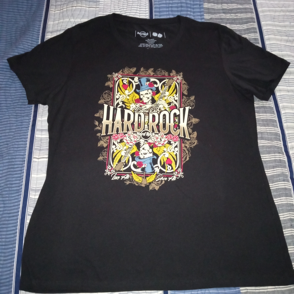 Hard Rock Cafe Black and Gold Graphic Tee